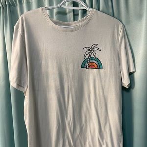 Goodfellow & co weekend adventures white tee.